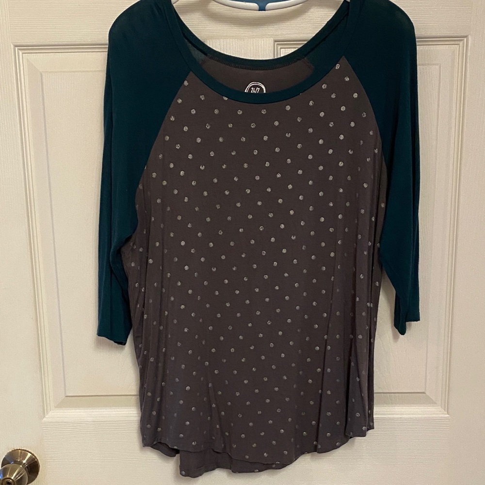 Maurices Teal and Gray Polka Dot Long Sleeve Top